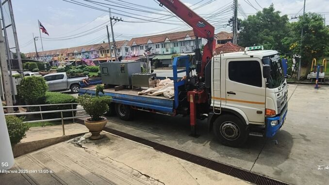 รถเฮี๊ยบ10ล้อ